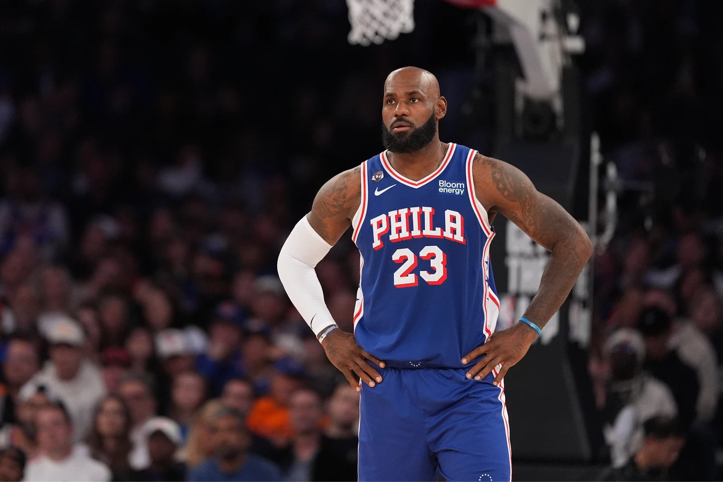 NBA｜改當76人首秀詹姆斯繳14分9籃板　打破轉隊首戰不勝紀錄
