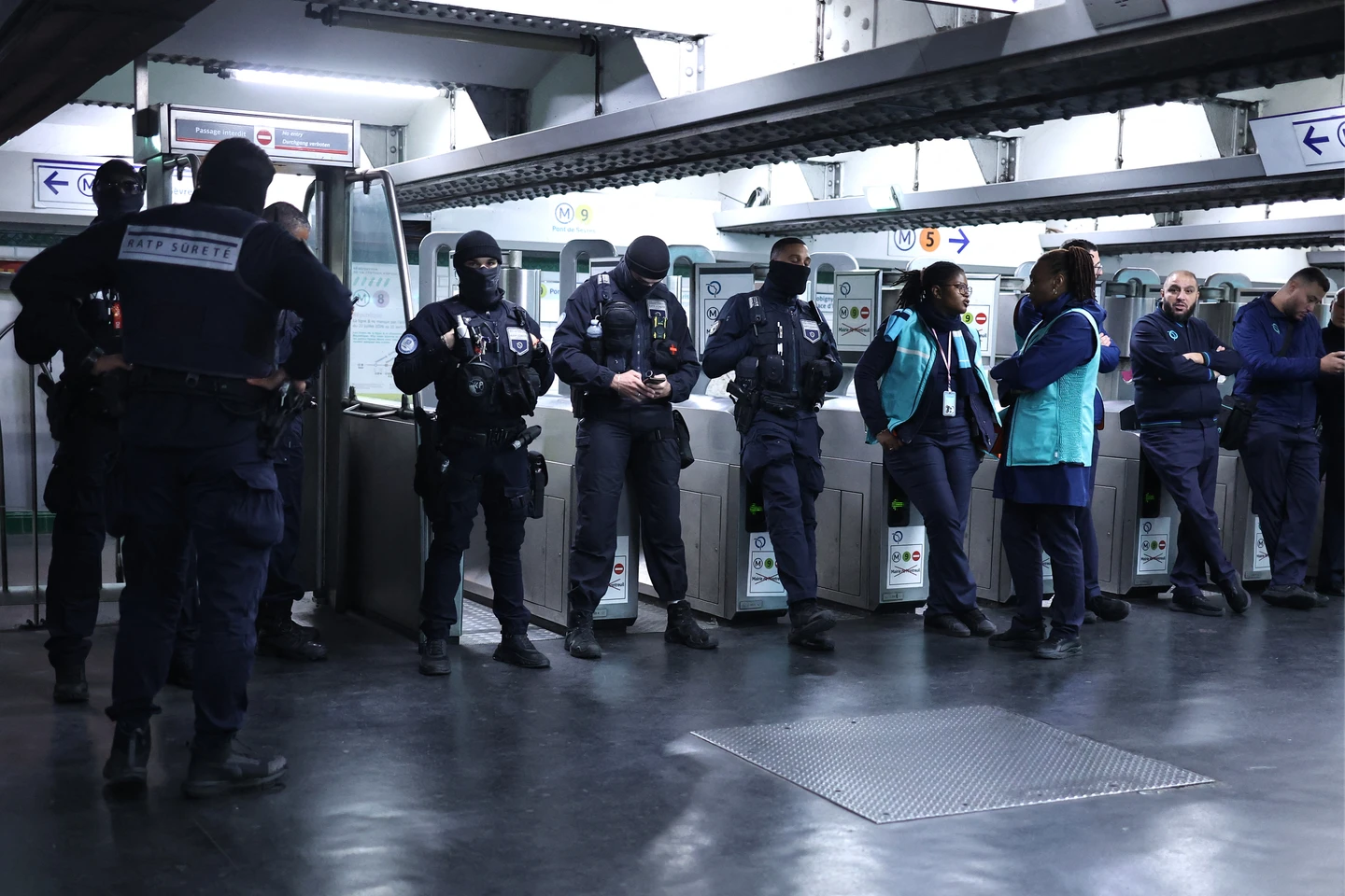 嚴防再示威失控！法國啟動多城宵禁　部署軍隊支援警力戒備周末抗爭