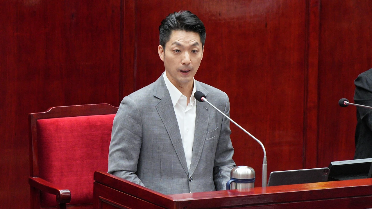 松機醫療後送？林延鳳追問「桃機到高鐵開車時間」　蔣萬安秒回：不會很遠啊