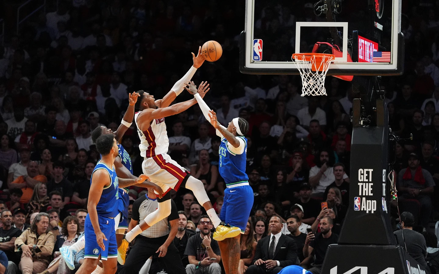 NBA｜字母哥轉隊後首秀踢鐵板！被愛德華茲爆砍45分　熱火慘遭灰狼狂電