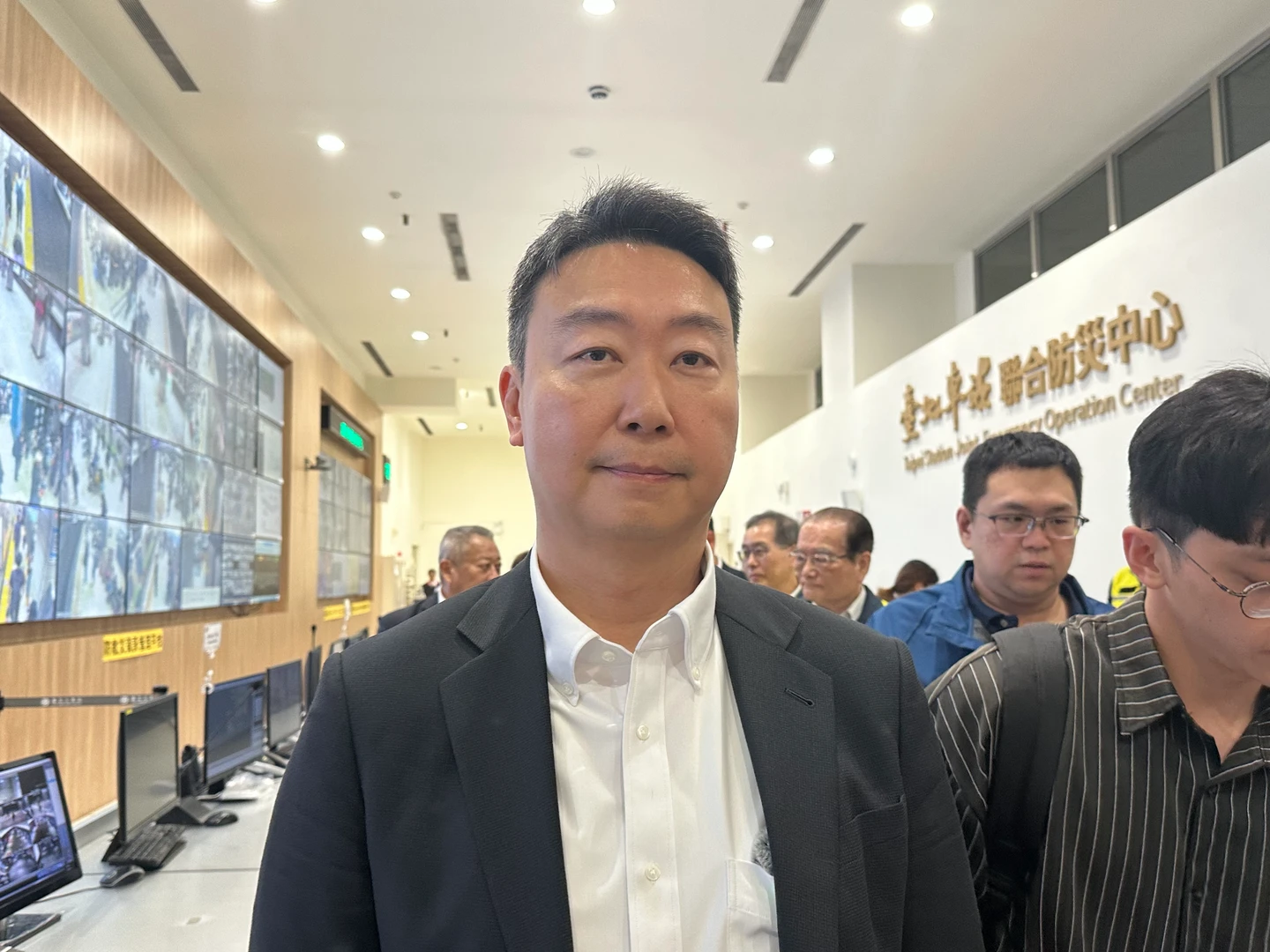 薔琵颱風逼近民眾搶返鄉！高鐵全滿急開5班自由座　一條件觸發停駛