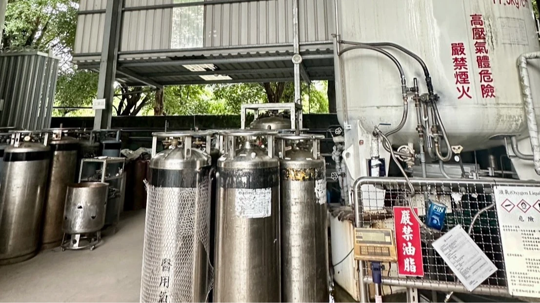 工業氧冒充救命醫用氧！871桶流入5醫療長照機構　黑心業者遭求重刑