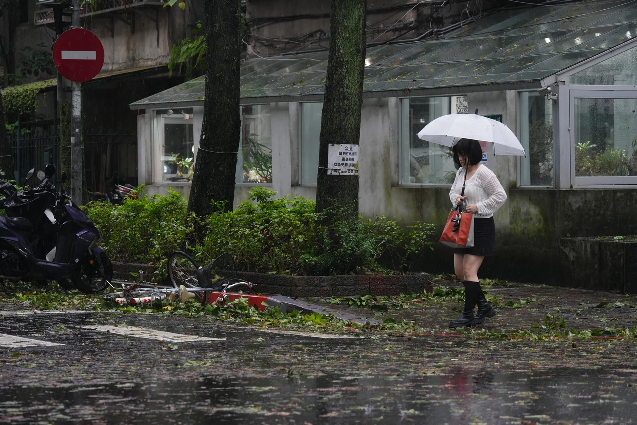 薔琵颱風警報20:30解除　明天雨勢再減！高溫上看30°C