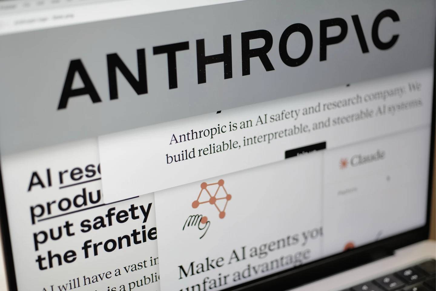 挑戰史上最大！Anthropic首揭密IPO文件　上半年虧2.6兆、營收風險一文看
