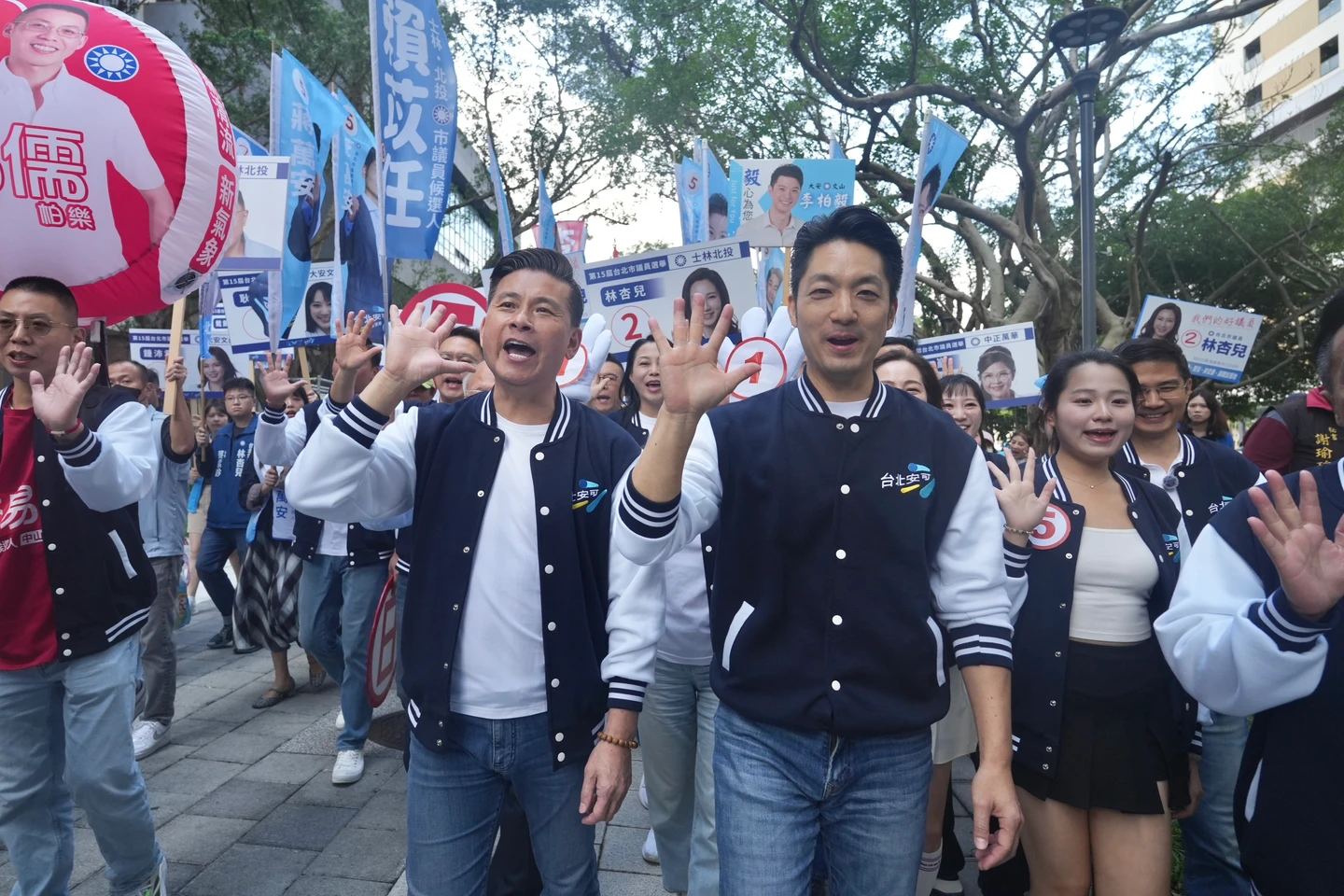 沈伯洋打臉詭辯說「市民聽到的是沒有答案」　蔣萬安稱有問必答：我聽不懂他在講什麼