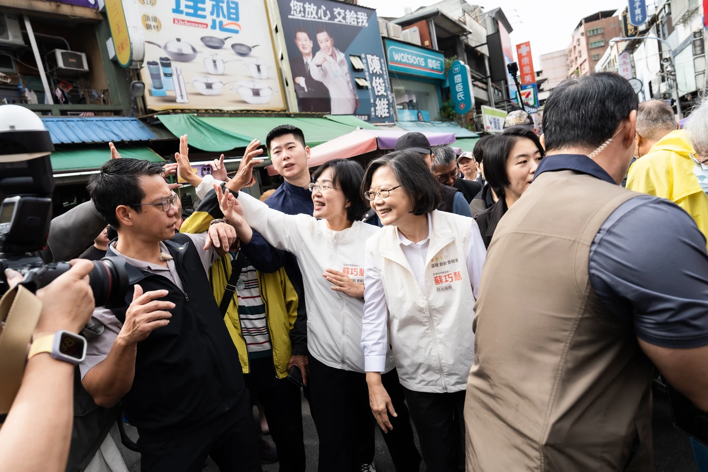 蔡英文大讚蘇巧慧「帶出沈伯洋」！大讚新北第一女市長　她笑曝彼此關係