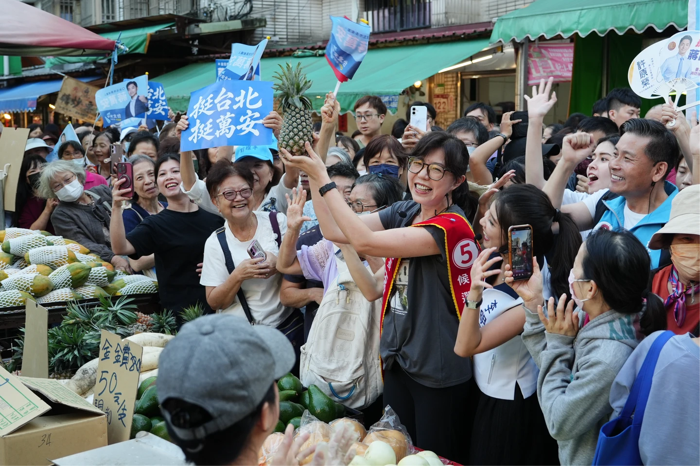 蔣萬安養病！石舫亘續拚陸戰　直搗沈伯洋老家旁永春市場搶票