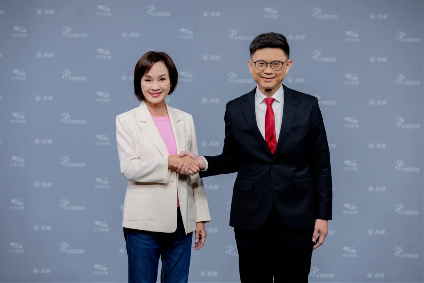 柯志恩酸賴瑞隆：市府10年只賣弄黃色小鴨！　他猛攻財劃法「只給高雄白粥」
