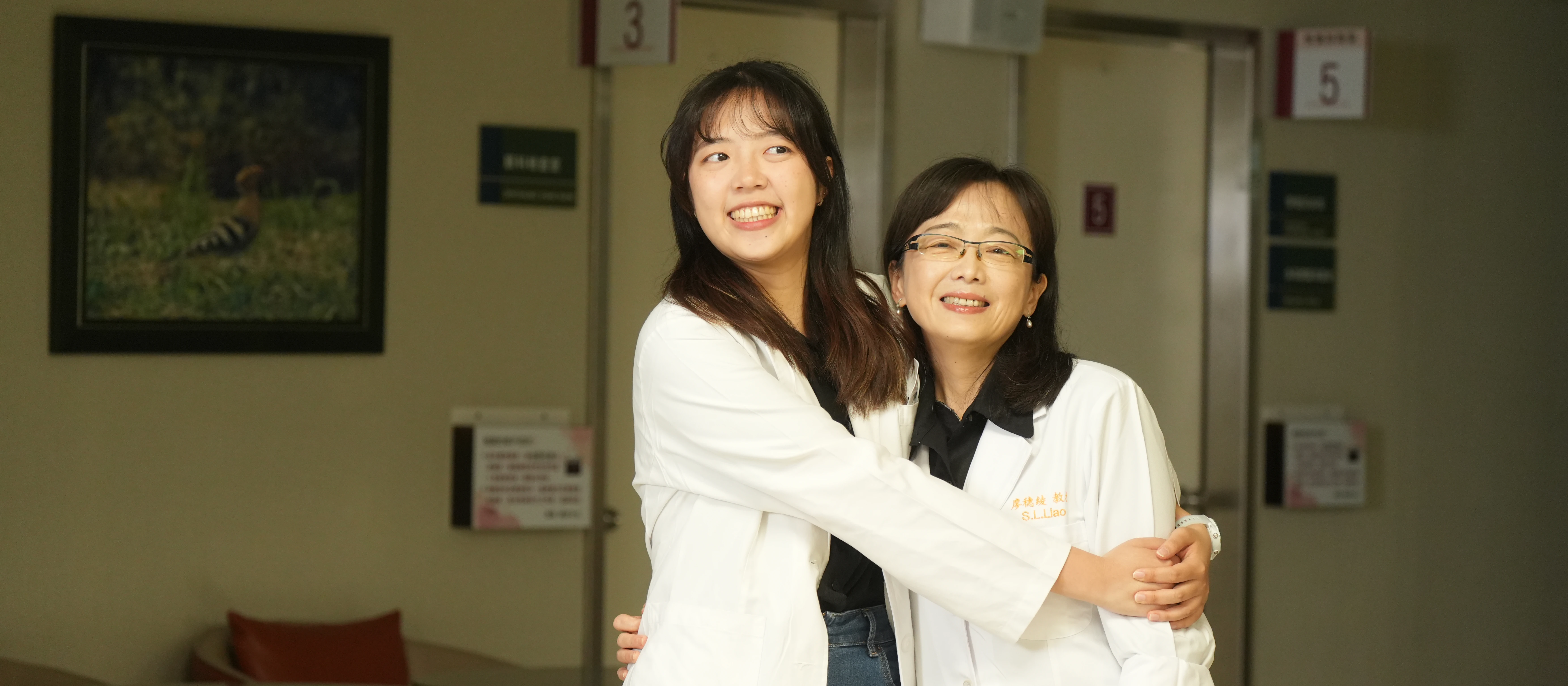 白袍世家｜兒科醫廖穗綾當女兒閨密　99分的媽偶爾吵架被扣1分