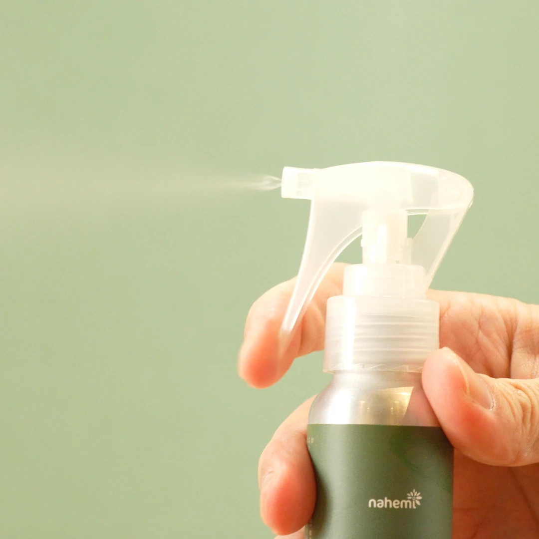 娜禾蜜｜草本精油乾洗手噴霧 100ml Side